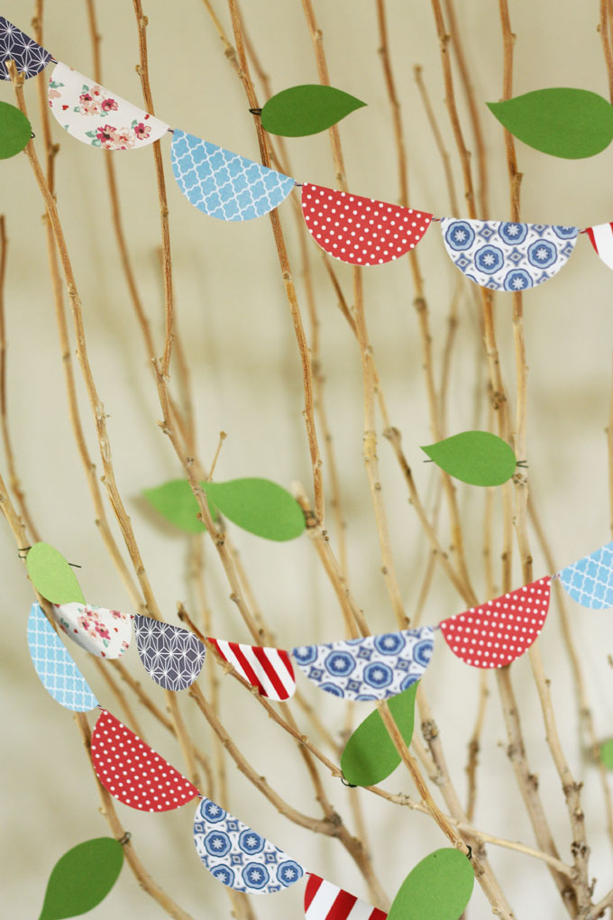 simple paper garland holiday decorations