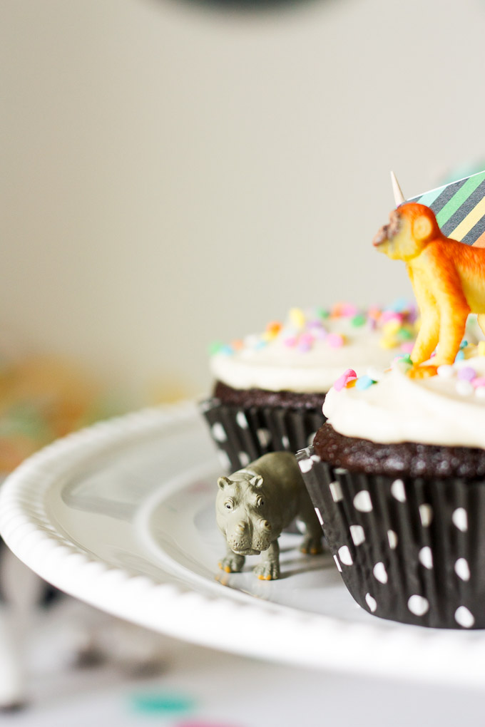 Decor and party ideas for a cute animal-themed birthday party