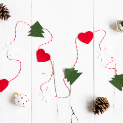 Make this easy and festive holiday garland out of felt and baker's twine!