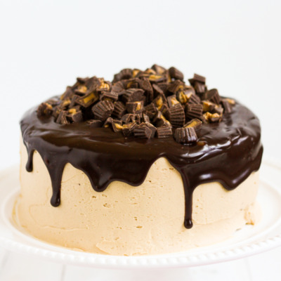 Everybody's favorite flavor combination in a delicious layer cake! Chocolate cake covered in fluffy peanut butter frosting and silky-smooth milk chocolate ganache.