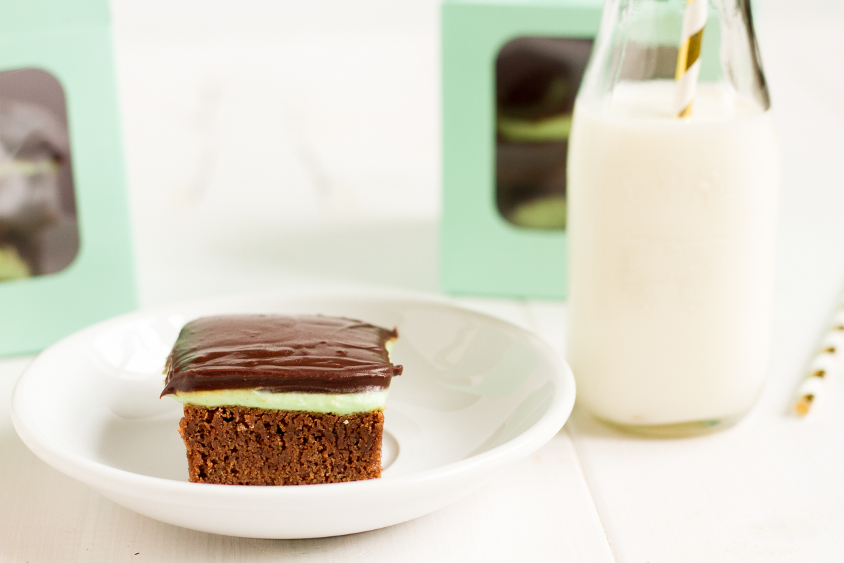 Rich, homemade brownies topped with a layer of minty buttercream and chocolate ganache, these mint chocolate brownies are perfection.