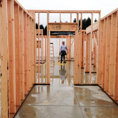 modern farmhouse construction