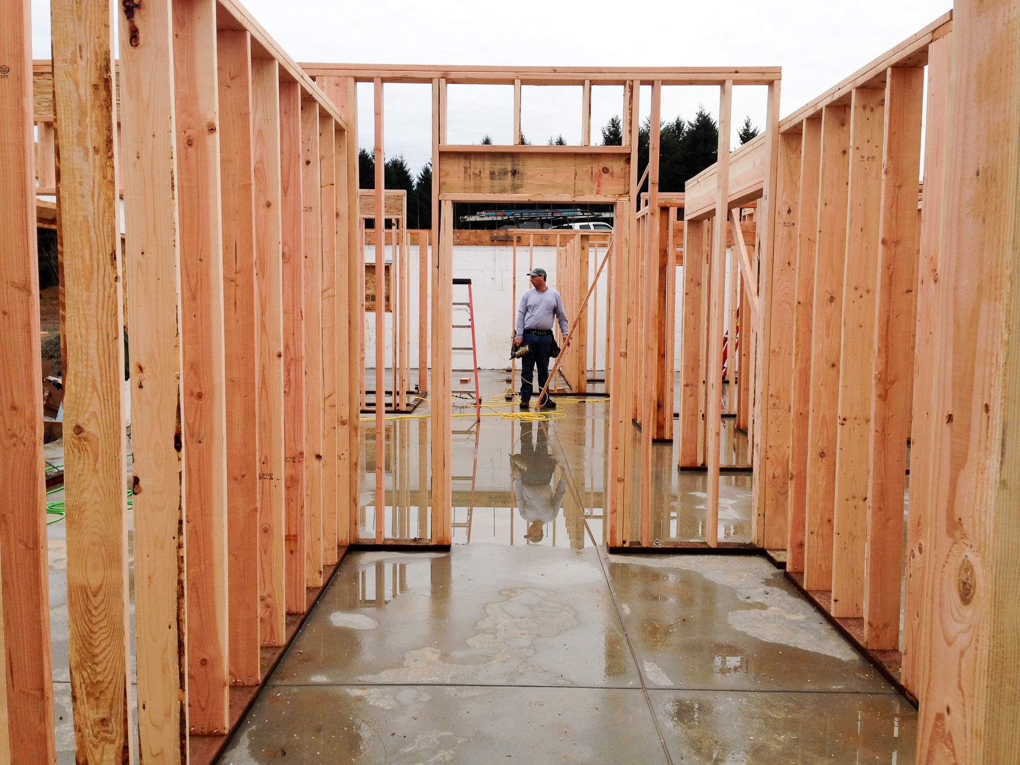 modern farmhouse construction