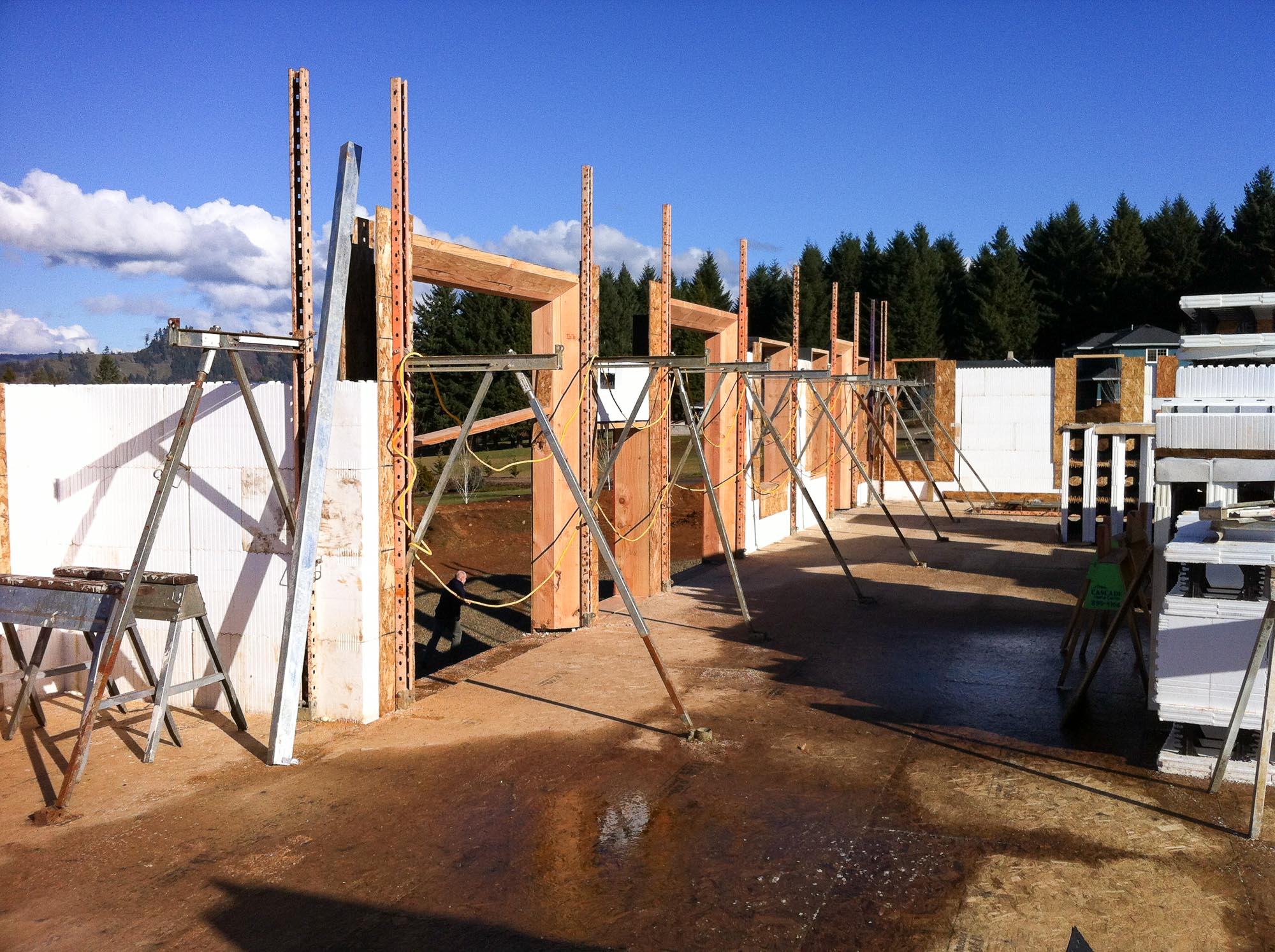 modern farmhouse construction