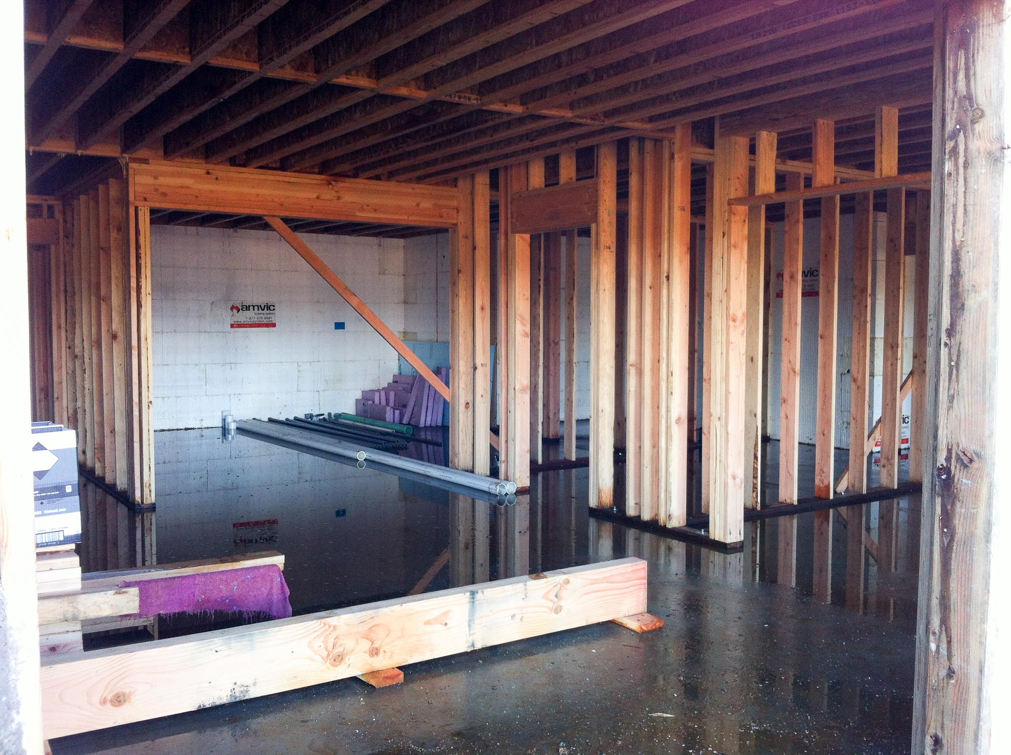 modern farmhouse construction