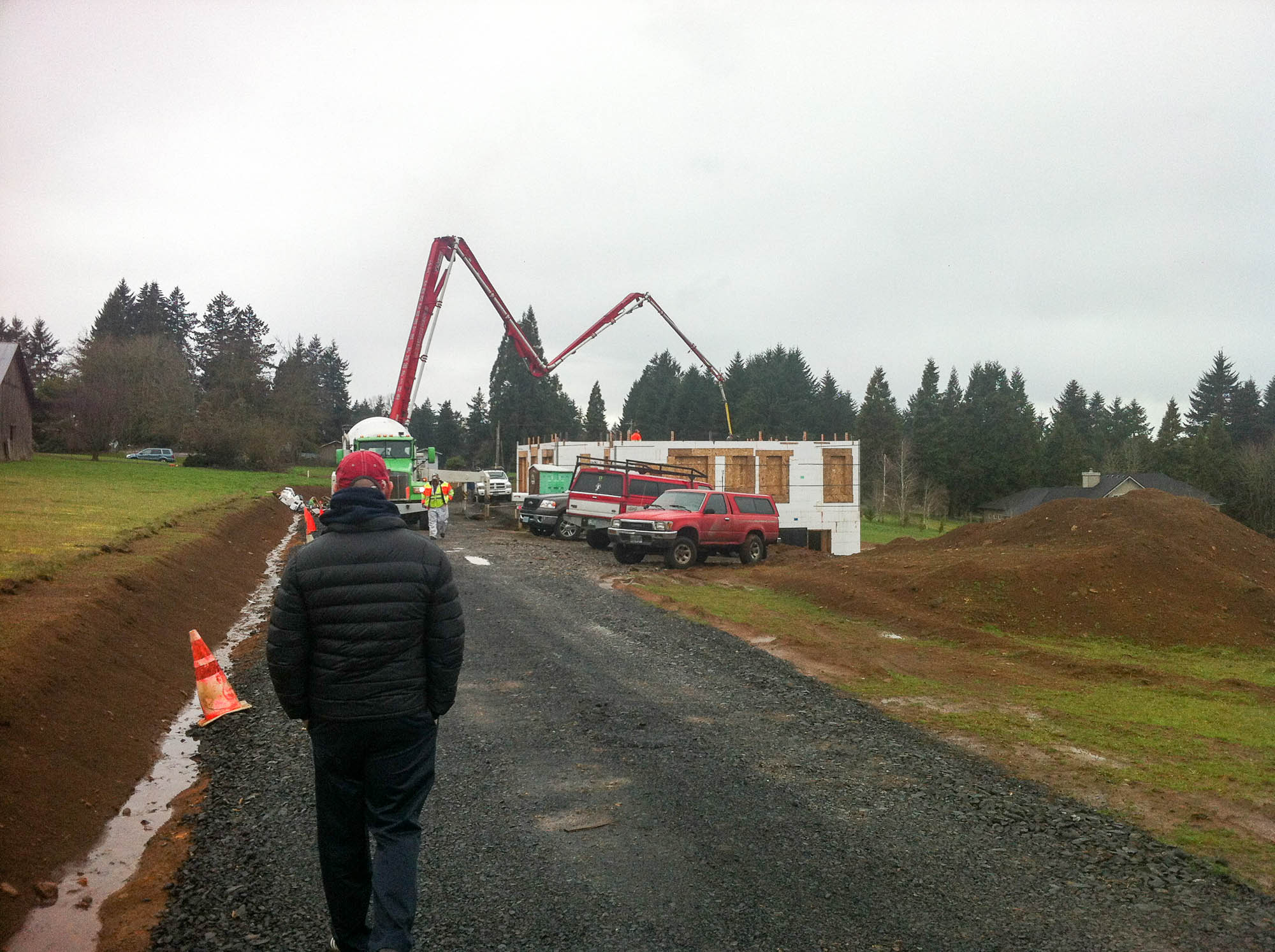 modern farmhouse construction